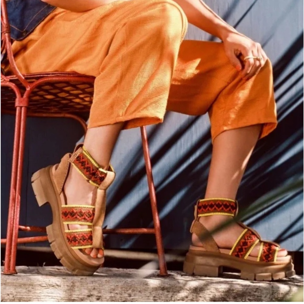 Ugg Ashton heritage braid platform sandals chestnut embroidered suede chunky